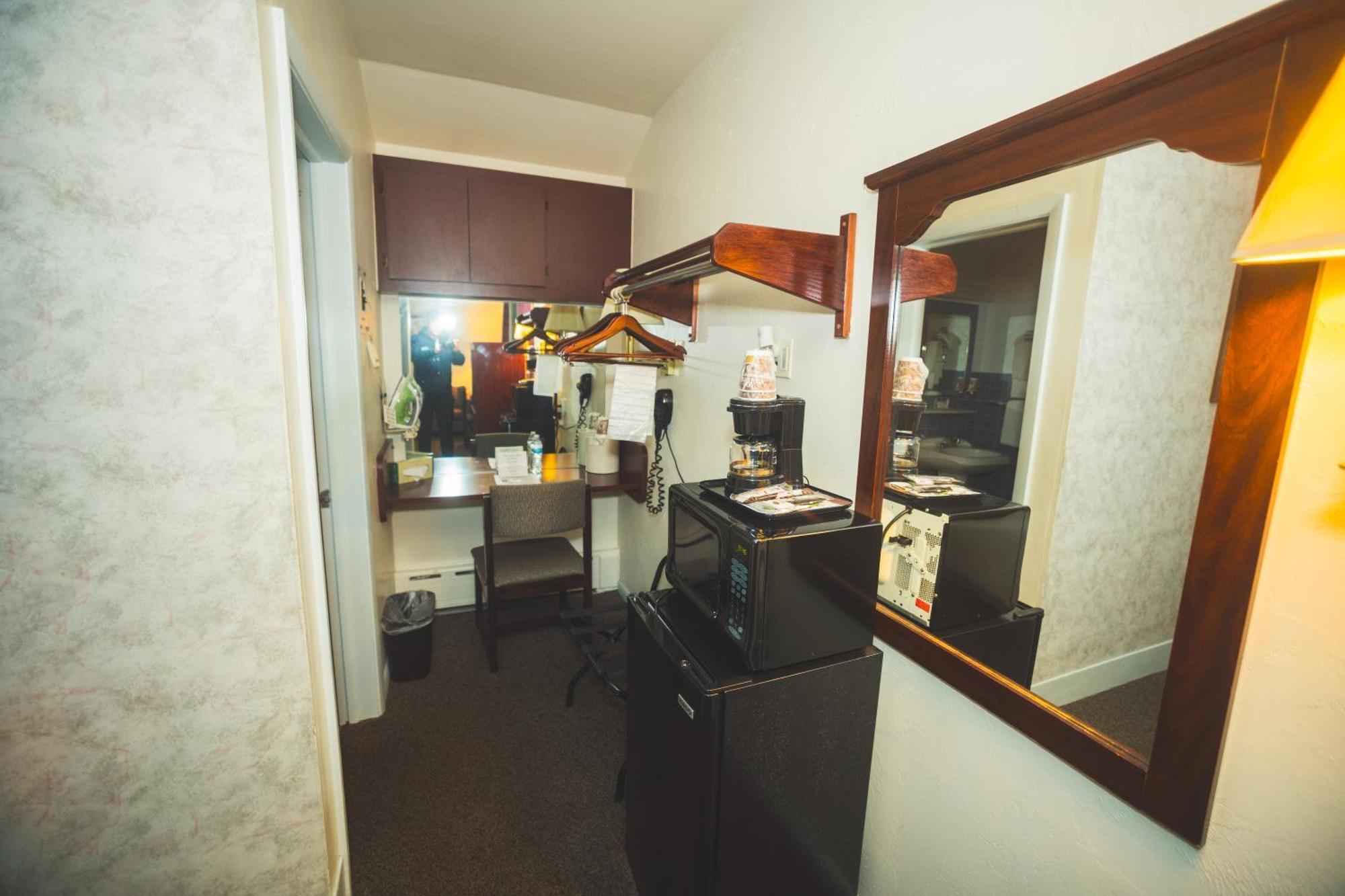 The Chalet Motel Mequon 외부 사진