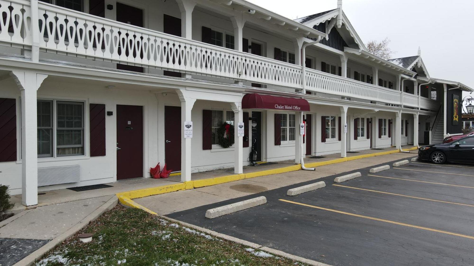 The Chalet Motel Mequon 외부 사진