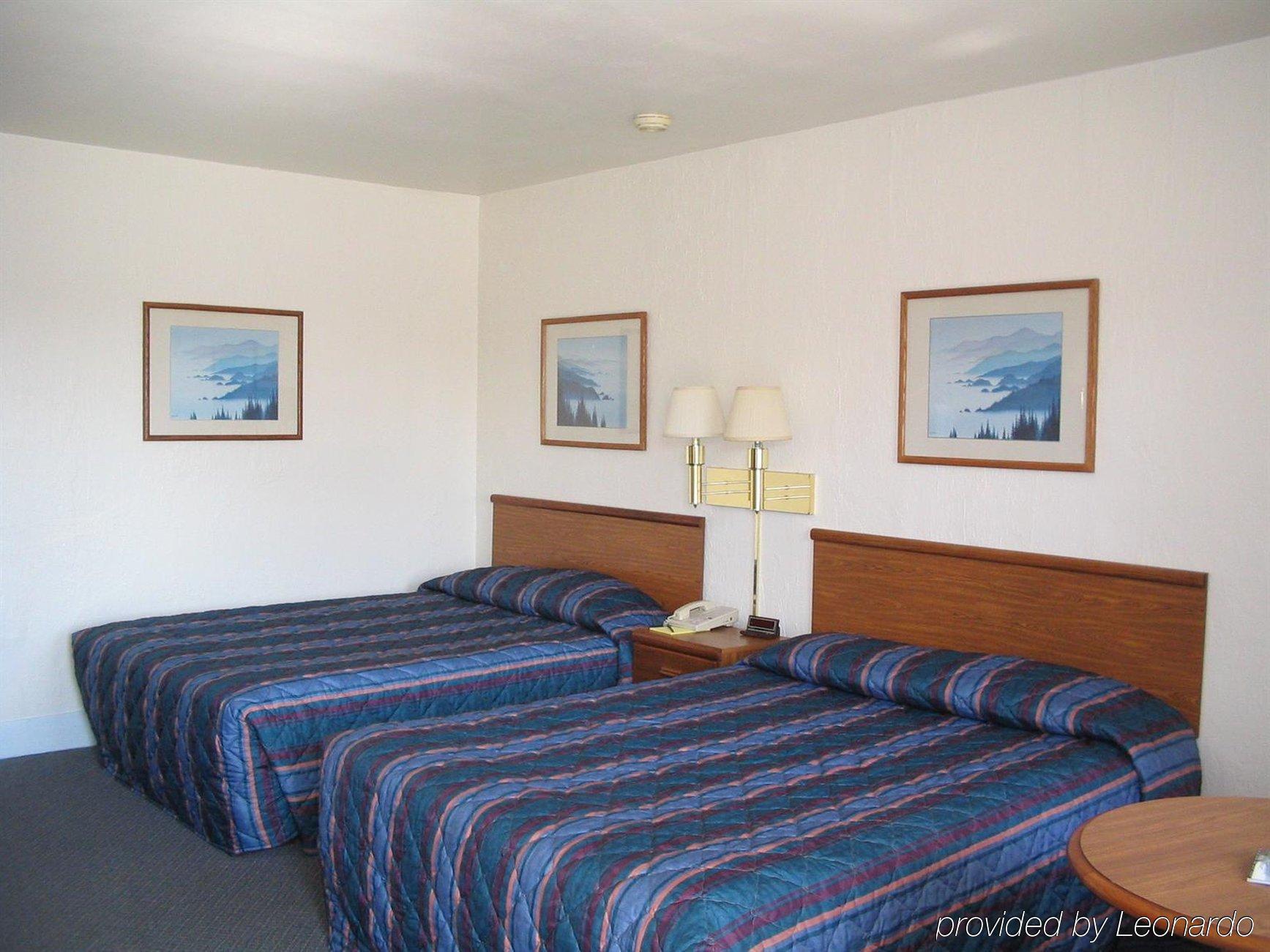 The Chalet Motel Mequon 객실 사진