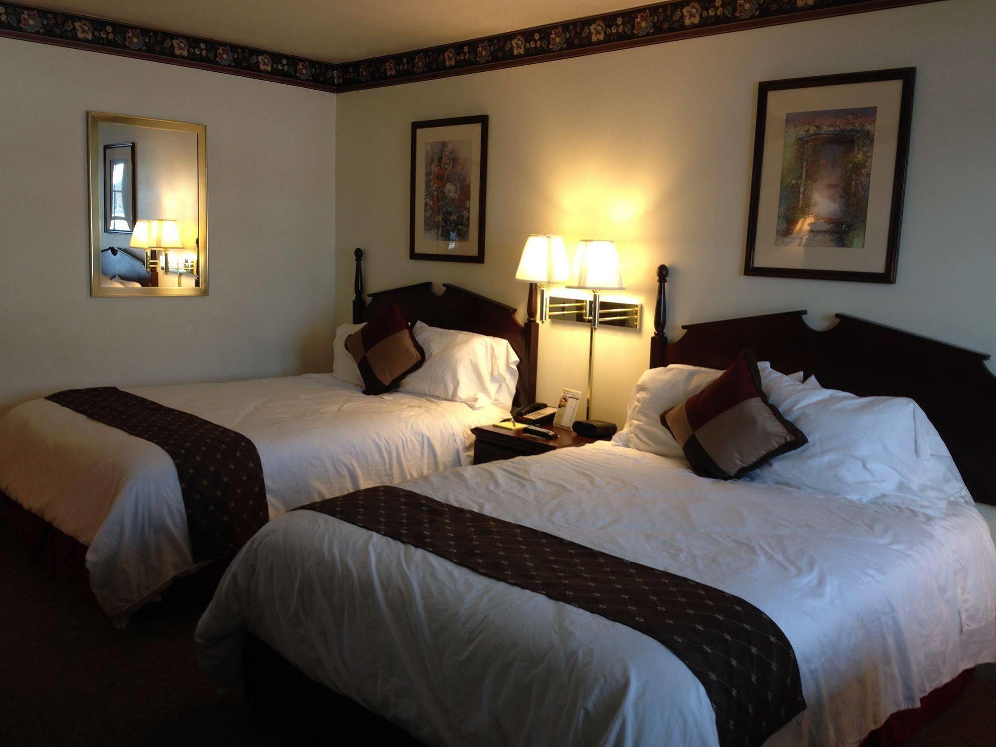 The Chalet Motel Mequon 외부 사진