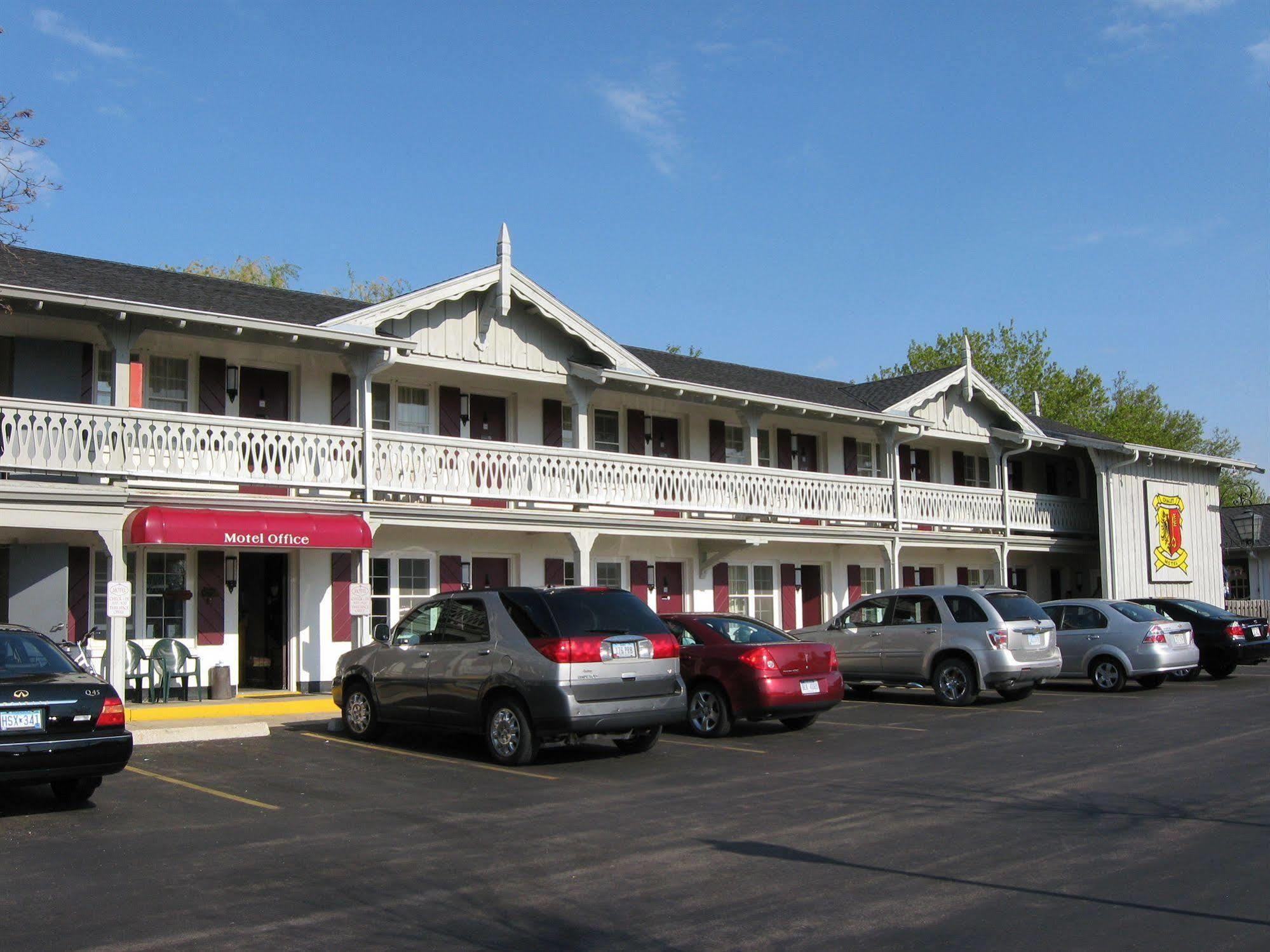 The Chalet Motel Mequon 외부 사진