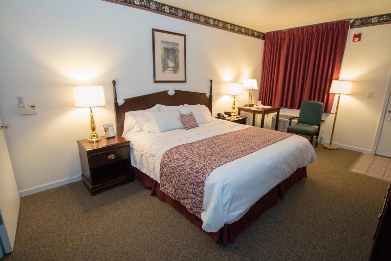 The Chalet Motel Mequon 외부 사진